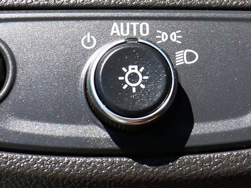 Used 2022 Buick Encore Preferred AWD/4WD image 41