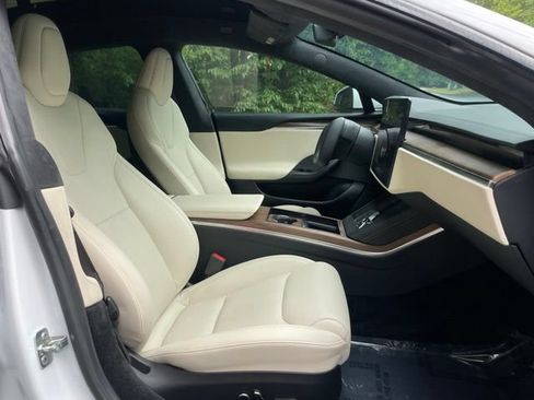 Used 2022 Tesla Model S AWD/4WD image 21