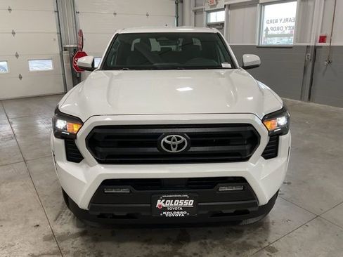 New 2025 Toyota Tacoma SR5 image 2