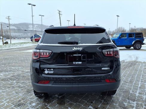 Used 2020 Jeep Compass Latitude w/ Cold Weather Group image 7