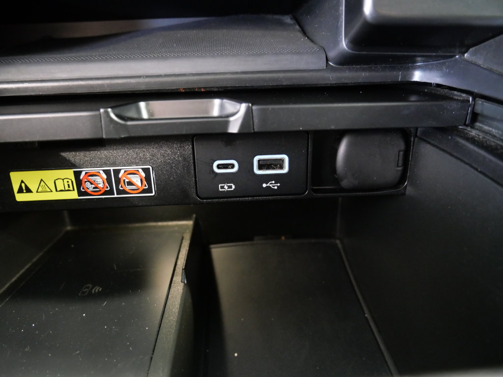 Used 2023 Lexus RX 350 Premium w/ Accessory Package AWD/4WD image 23