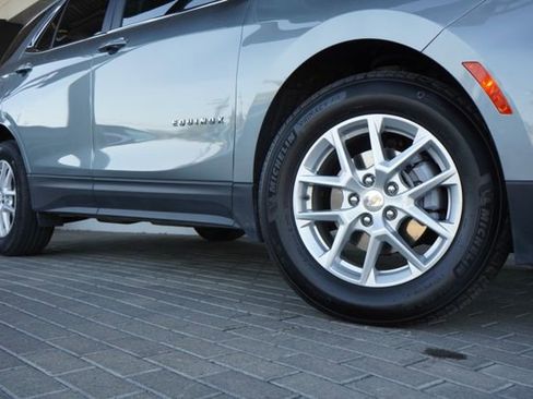 Used 2024 Chevrolet Equinox LT FWD image 10