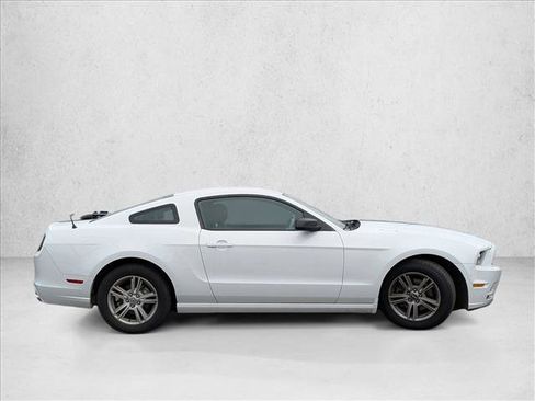 Used 2014 Ford Mustang Coupe image 4