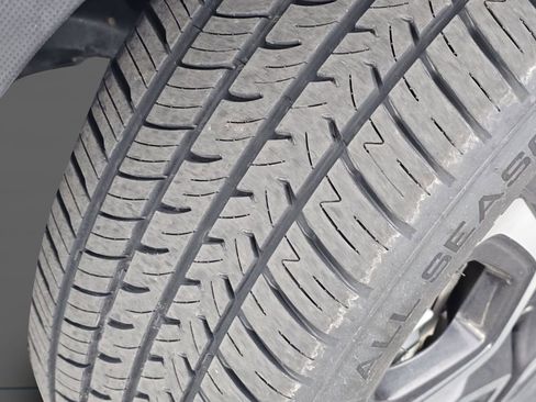 Used 2023 Subaru Ascent Touring image 34