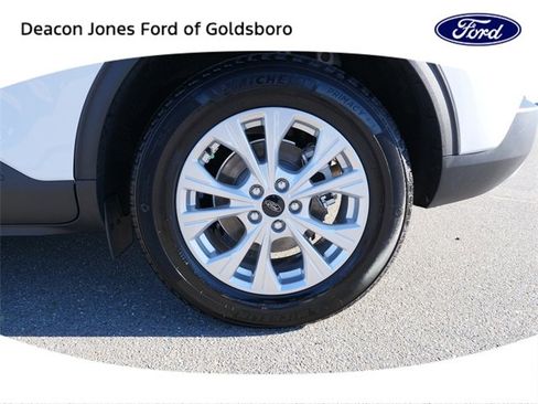 Used 2024 Ford Escape Active w/ Cold Weather Package image 12