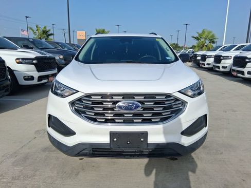 Used 2021 Ford Edge SE FWD image 2