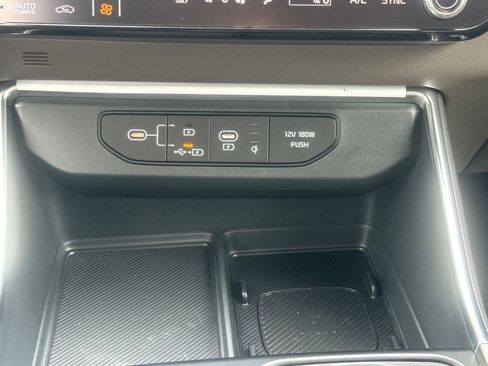 New 2026 Kia Carnival EX image 26