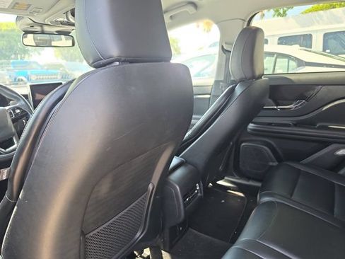 Used 2021 Lincoln Corsair FWD image 12