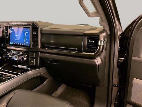 Used 2024 Ford F250 Lariat w/ Sport Appearance Package AWD/4WD image 15
