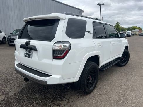 Used 2023 Toyota 4Runner TRD Off-Road Premium w/ Moonroof Package AWD/4WD image 5