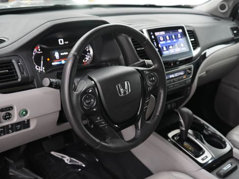 Used 2017 Honda Ridgeline RTL-E image 19