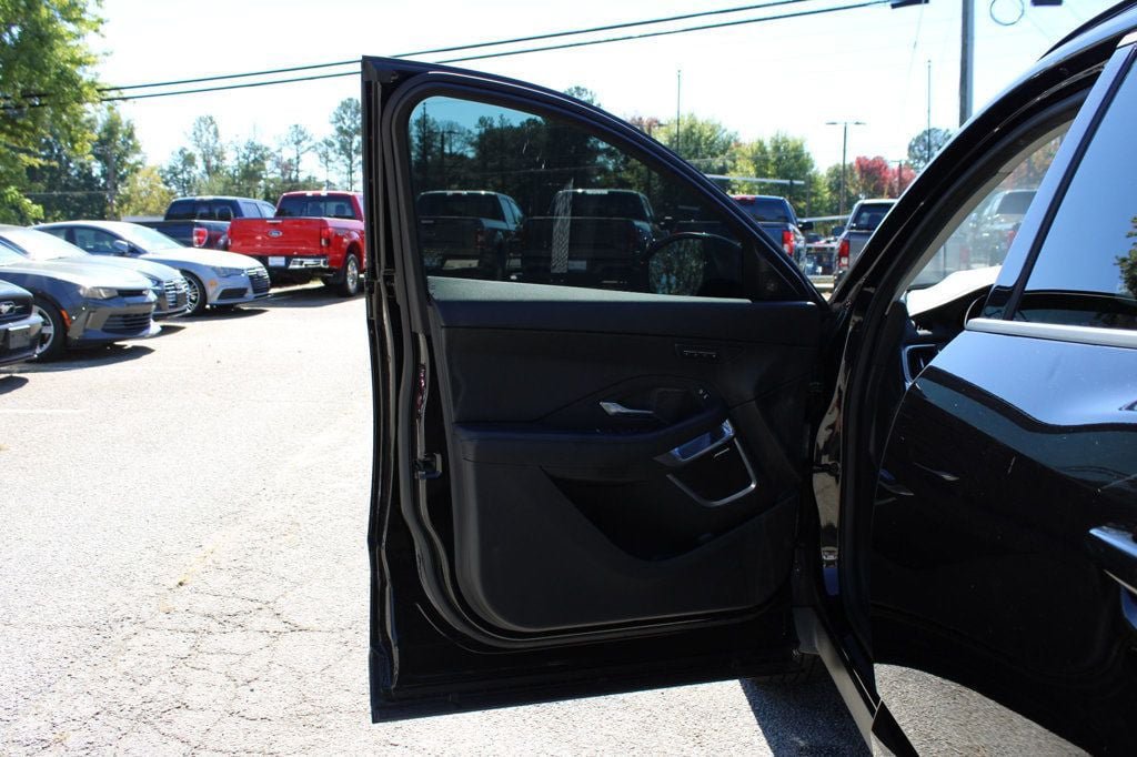 Used 2020 Jaguar E-PACE AWD/4WD image 13