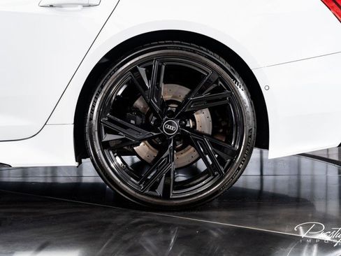 Used 2022 Audi RS 6 w/ Executive Package image 12