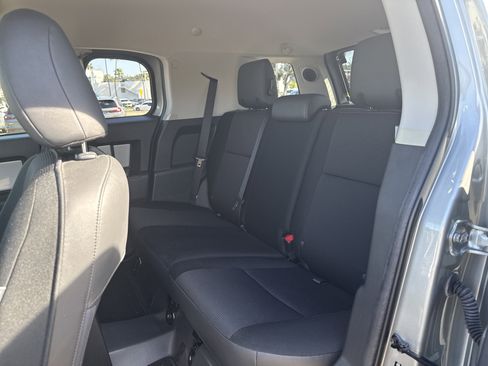 Used 2012 Toyota FJ Cruiser 4WD w/ Upgrade Pkg image 3