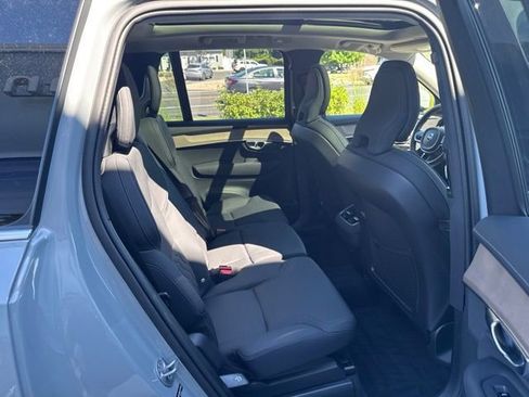 Certified 2025 Volvo XC90 B6 Plus AWD/4WD image 13