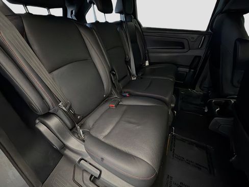 Used 2023 Honda Odyssey Sport image 15