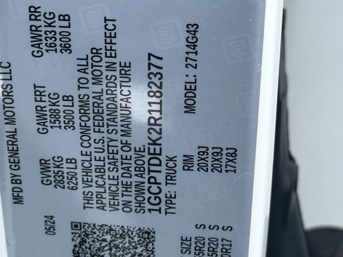 Certified 2024 Chevrolet Colorado Z71 w/ Z71 Convenience Package 2 image 32