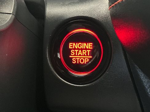 Certified 2025 Honda HR-V Sport image 22
