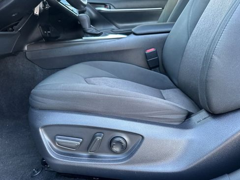 Used 2024 Toyota Camry LE image 13