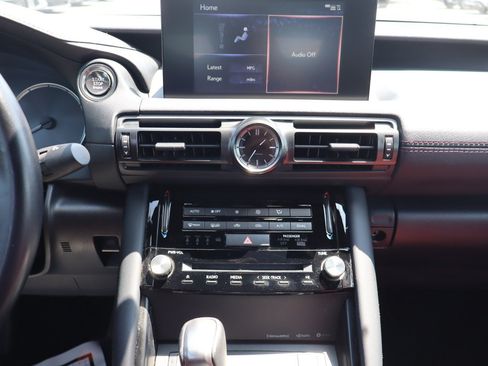 Used 2023 Lexus IS 350 F Sport RWD image 14