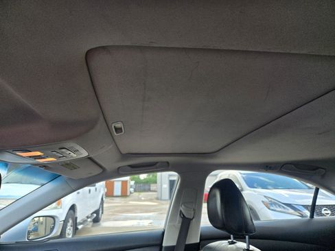 Used 2011 Lexus ES 350 FWD image 17