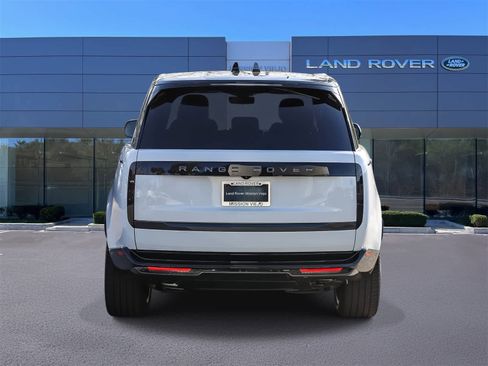 New 2026 Land Rover Range Rover SE image 7