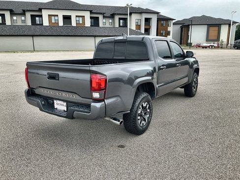 Used 2019 Toyota Tacoma SR w/ SR Convenience Package RWD image 14