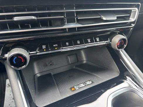 New 2026 Chevrolet Traverse Z71 w/ Enhanced Driving Package image 25