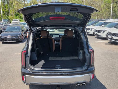 Used 2023 Kia Telluride EX X-Line AWD/4WD image 32