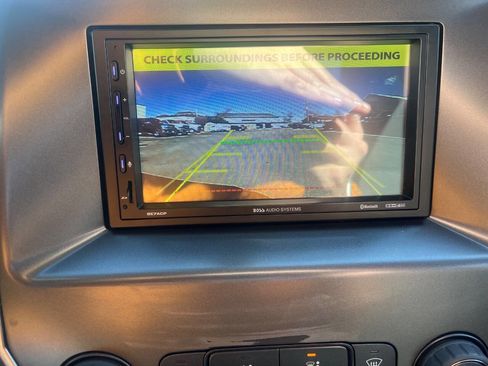 Used 2015 Chevrolet Silverado 1500 LT image 19