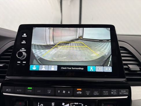 New 2026 Honda Odyssey Touring image 33