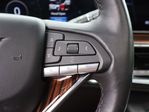 Used 2024 Cadillac Escalade Premium Luxury image 20