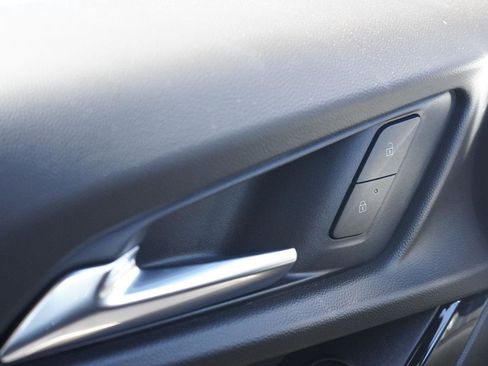 New 2026 Chevrolet Equinox LT FWD image 19