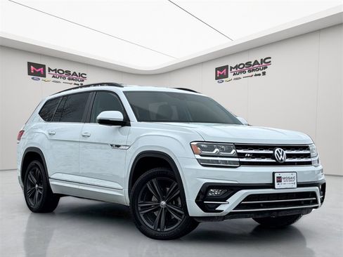 Used 2020 Volkswagen Atlas SE w/ Towing Package image 1