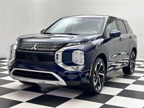 Used 2024 Mitsubishi Outlander SE image 4