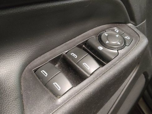 Used 2020 Chevrolet Equinox LT image 27