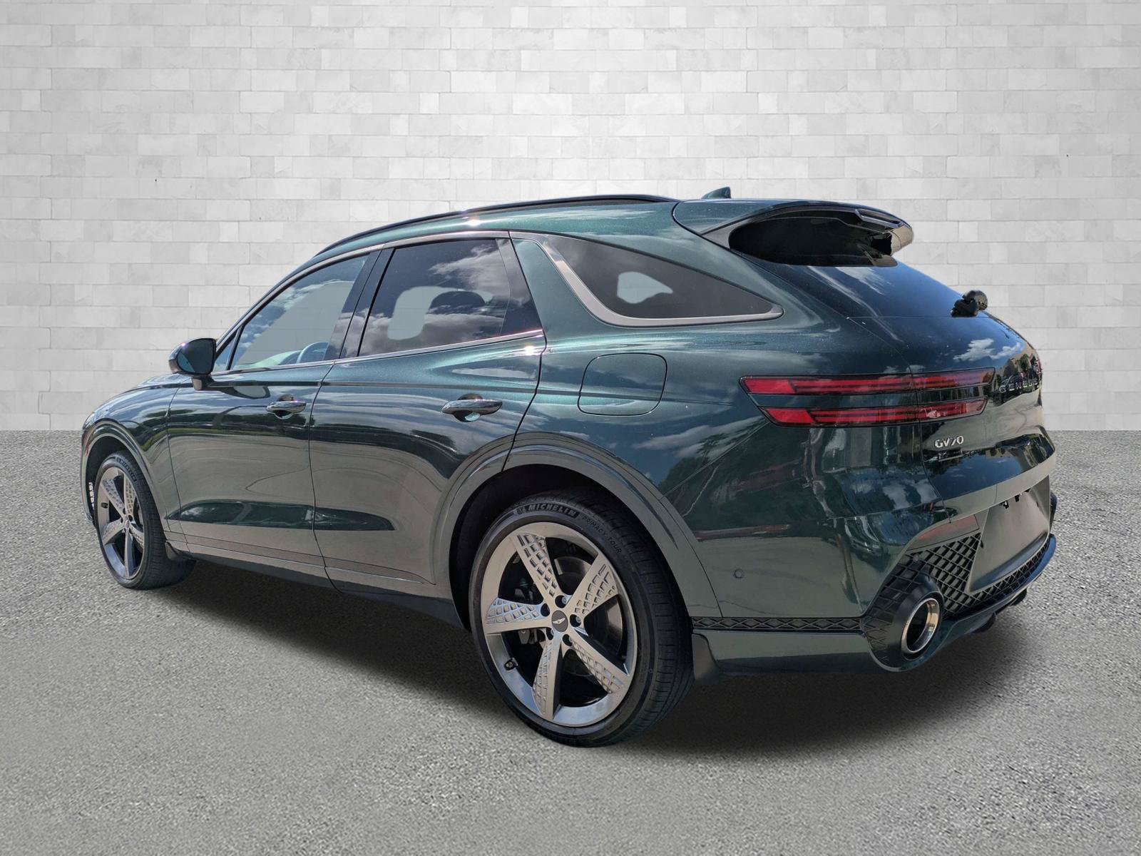 Certified 2023 Genesis GV70 2.5T w/ Sport Prestige Package AWD/4WD image 4
