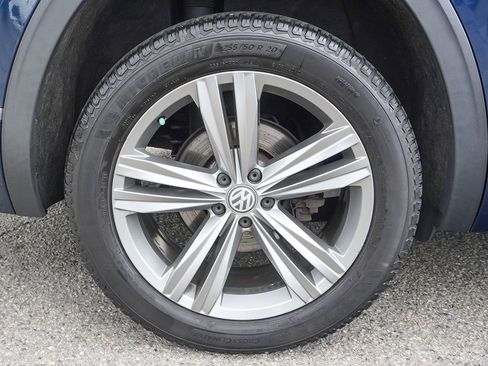 Used 2019 Volkswagen Atlas SEL R-Line AWD/4WD image 25
