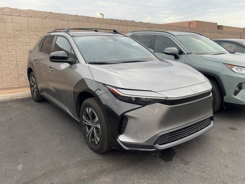 Used 2025 Toyota bZ4X FWD w/ Weather Package image 5