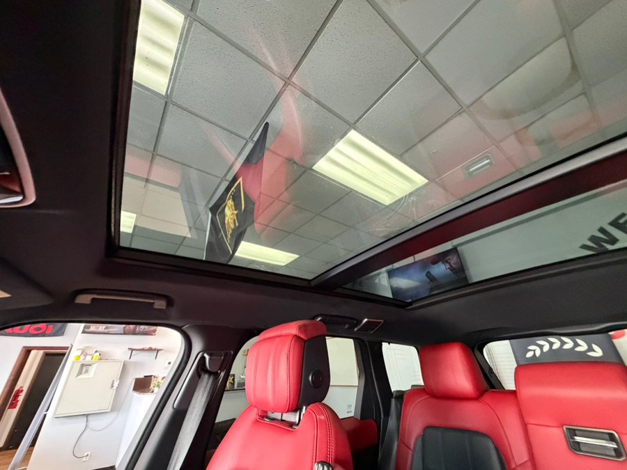 Used 2019 Land Rover Range Rover Sport HSE Dynamic AWD/4WD image 74