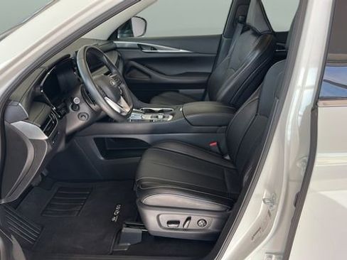 Used 2024 INFINITI QX60 Luxe AWD/4WD image 8