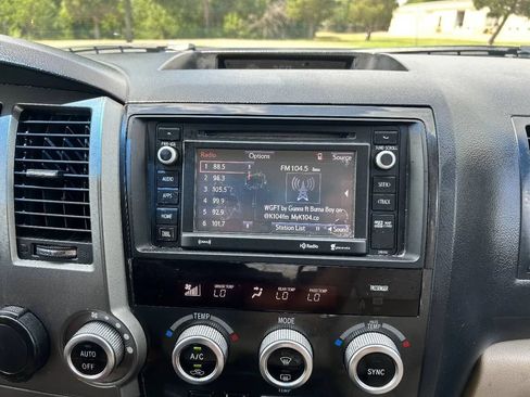 Used 2016 Toyota Sequoia Platinum RWD image 26
