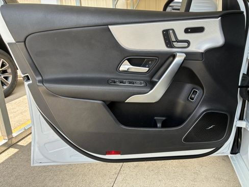 Used 2021 Mercedes-Benz A 220 image 8