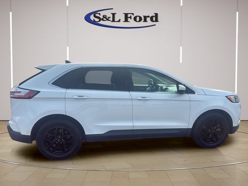 Certified 2024 Ford Edge SEL AWD/4WD image 9