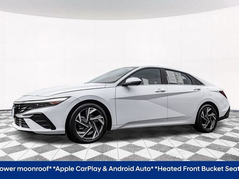 Used 2024 Hyundai Elantra Limited FWD image 6