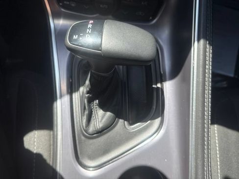 Certified 2016 Dodge Challenger R/T RWD image 21