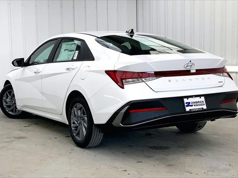 New 2025 Hyundai Elantra Blue w/ Cargo Package image 5