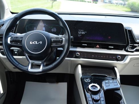 Used 2023 Kia Sportage EX AWD/4WD image 18