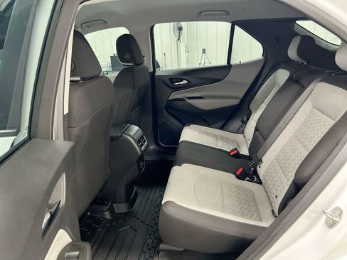 Used 2024 Chevrolet Equinox LS FWD image 22