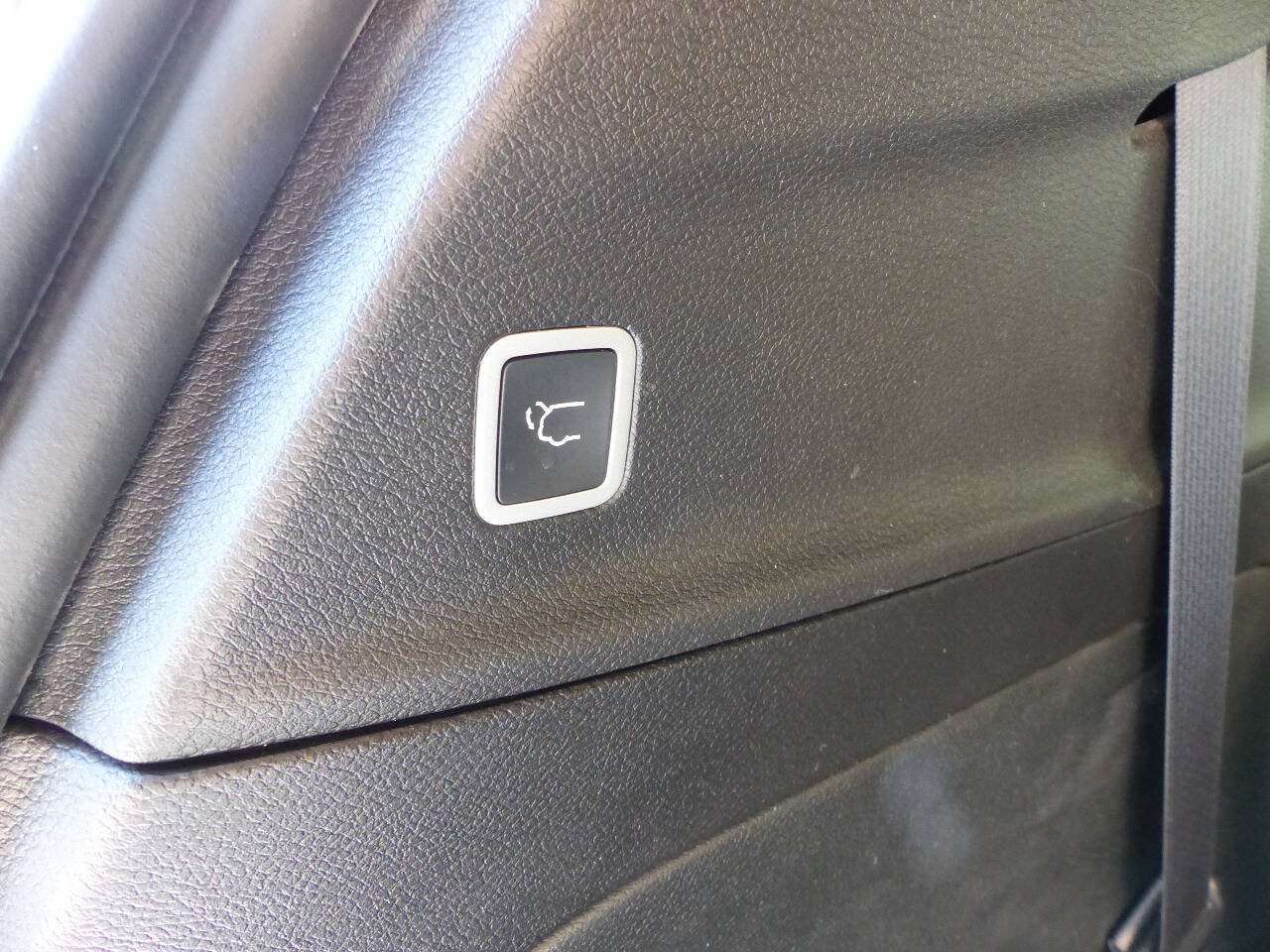 Used 2026 Chrysler Pacifica Select FWD image 45